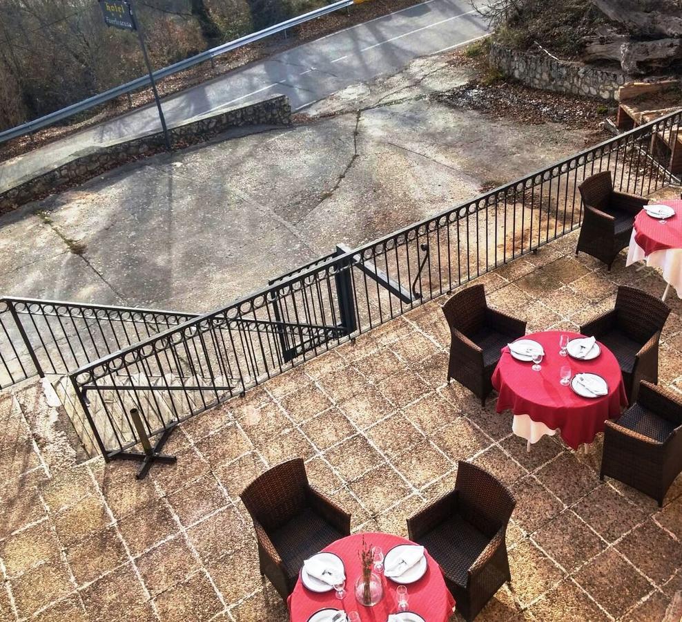 Hotel Fuertescusa Luaran gambar