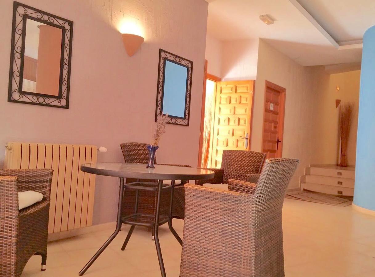 Hotel Fuertescusa Luaran gambar